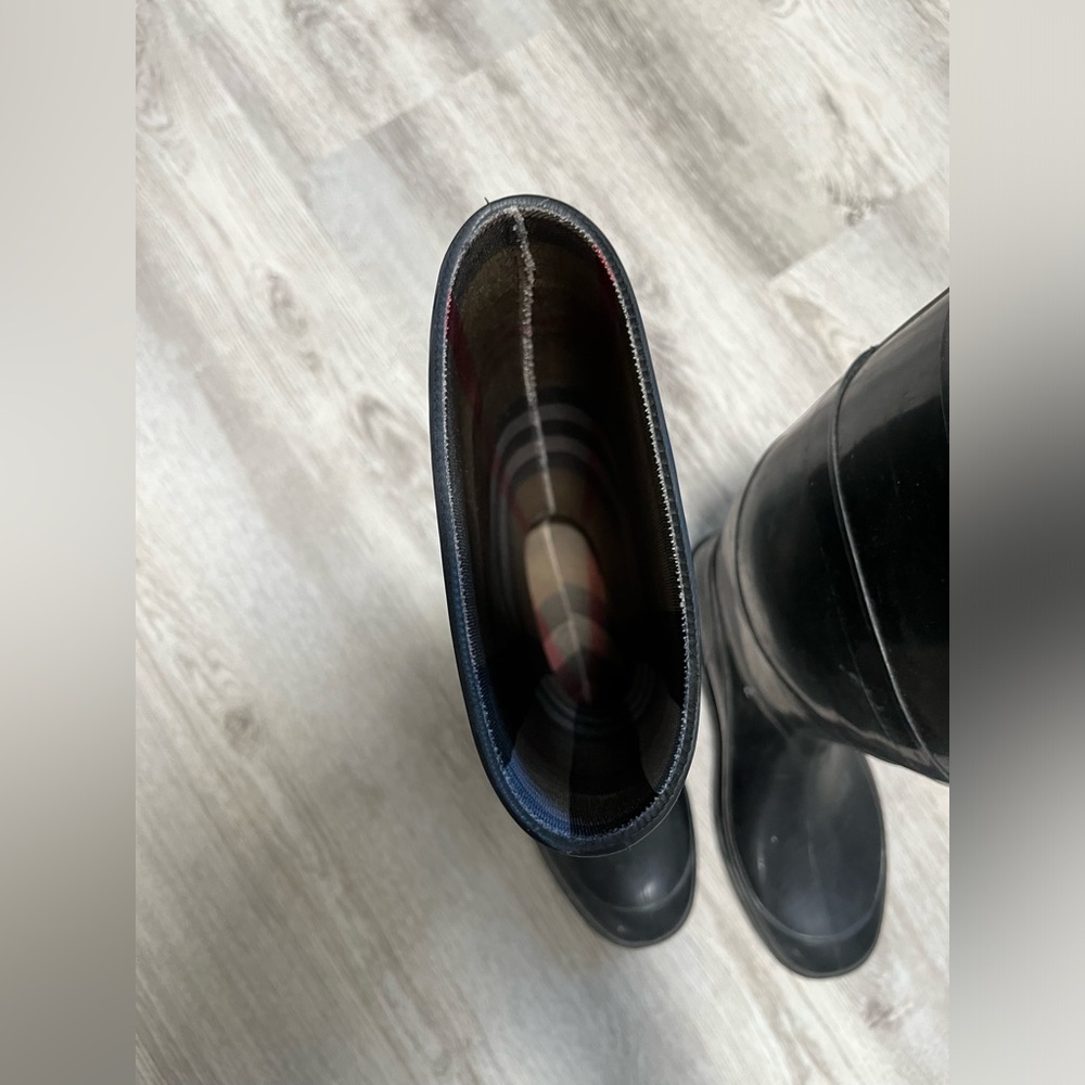 Burberry Women’s Black Rain Boots – Size 36/37 - Picture 6 of 6